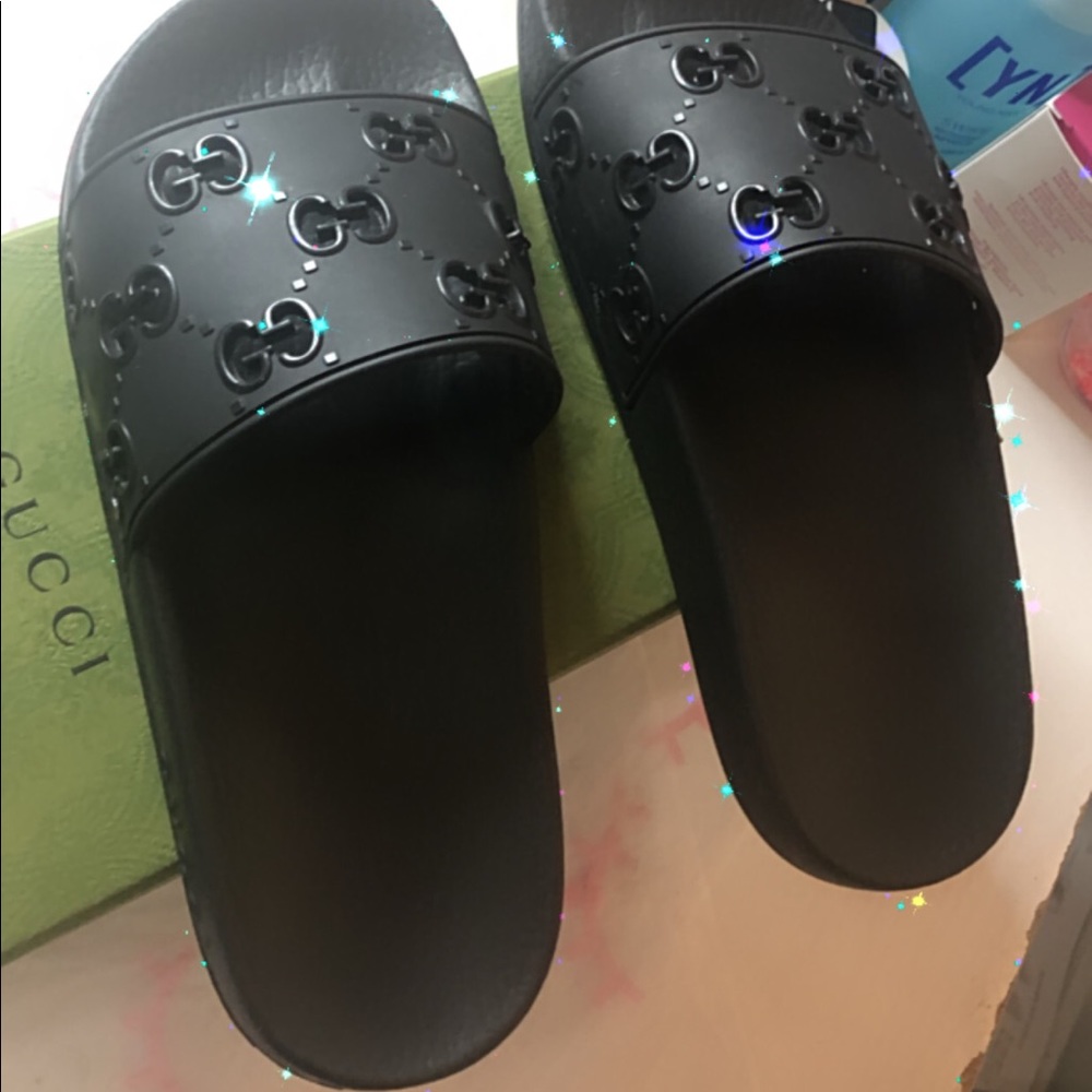 Gucci slides